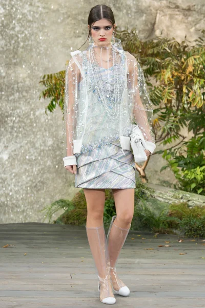 Look 77